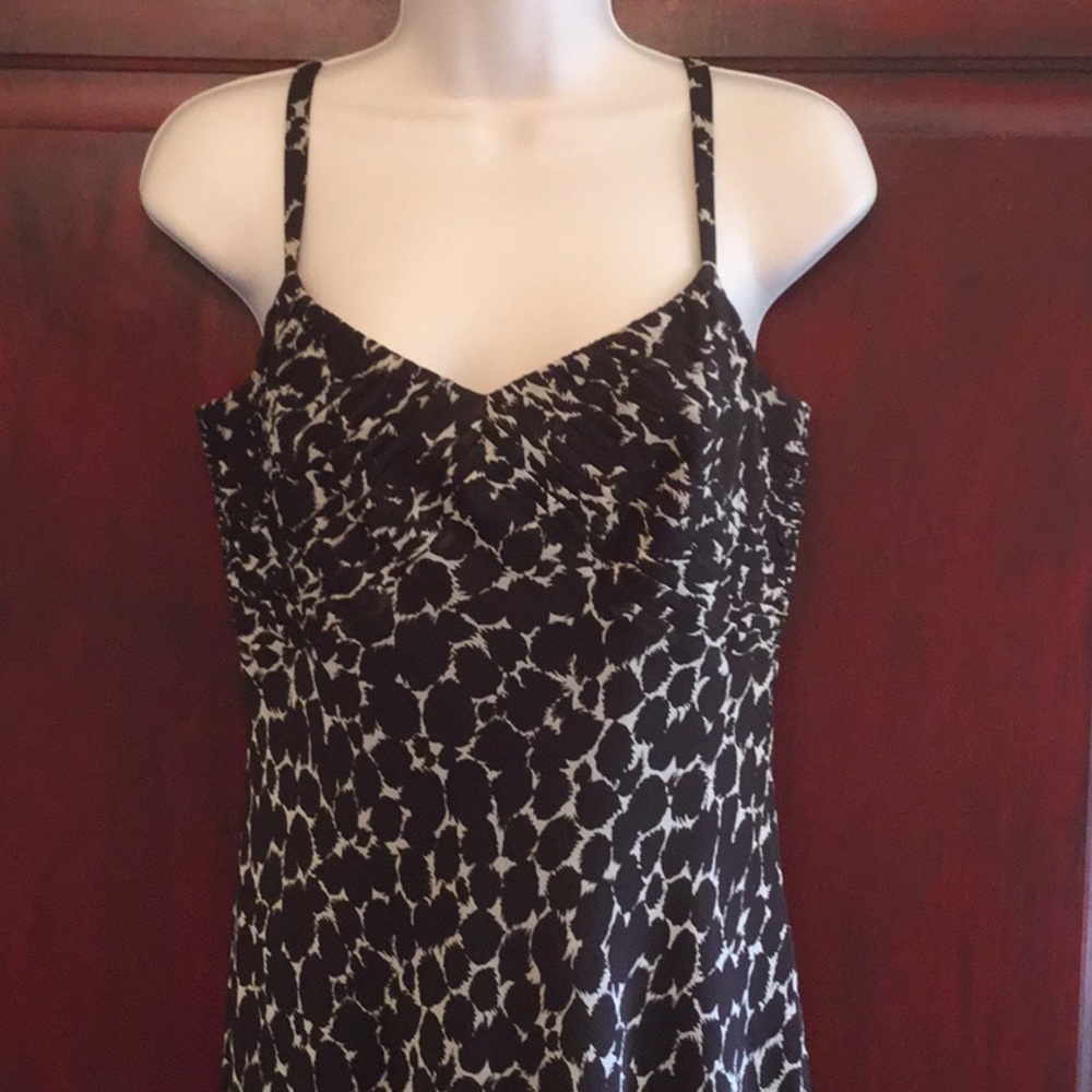 Ann Taylor Size 4 Brown Pleated Dress